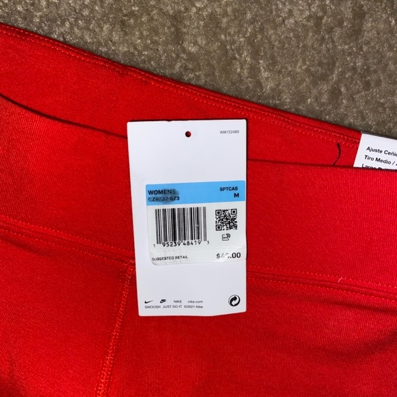 Medium Brand new Nike leggings - Picture 4 of 5